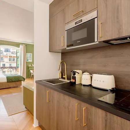 Beautiful Balcony - Near Place Vendome & Opera Appartement